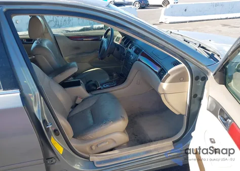 2003 Lexus Es 300 из США, поврежденный, VIN JTHBF30G530118277